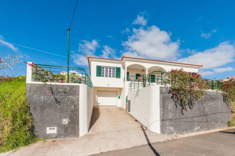 Villa Pacífico by MHM
