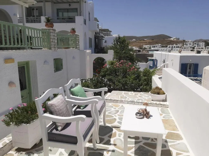 Villa Isabella Studios & Suites