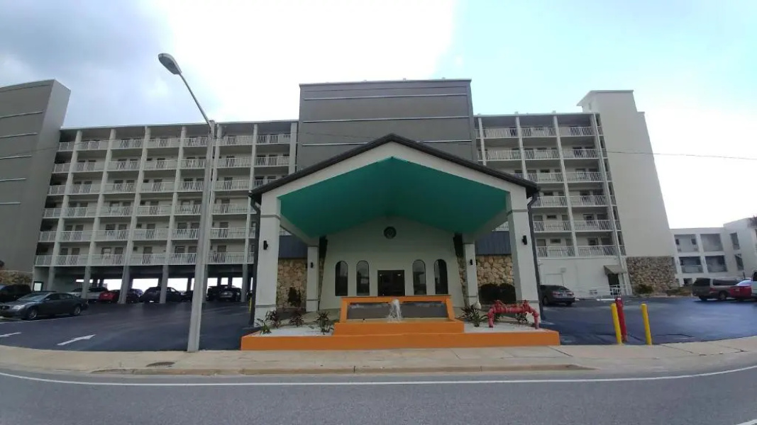 The Maverick Resort