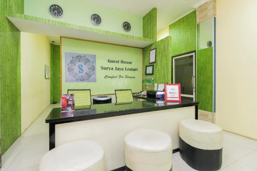 RedDoorz near Taman Samarendah