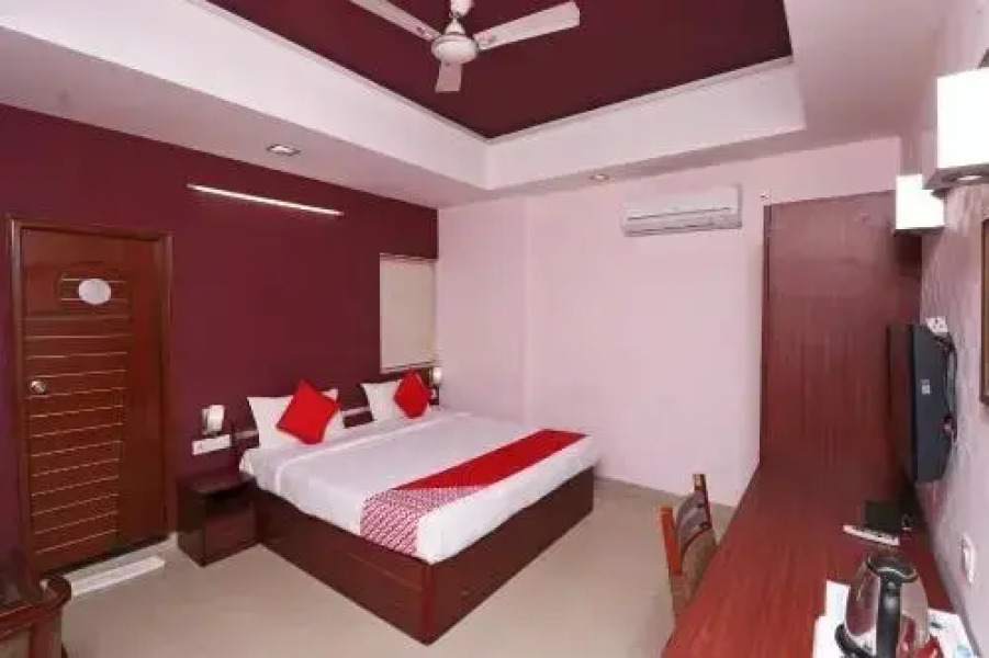 Oyo 30119 Hotel Kanishk