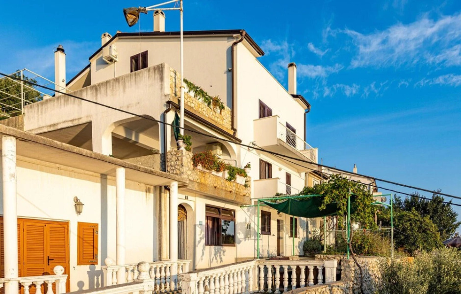 Stunning Apartment in Stara Baska With Wifi and 2 Bedrooms