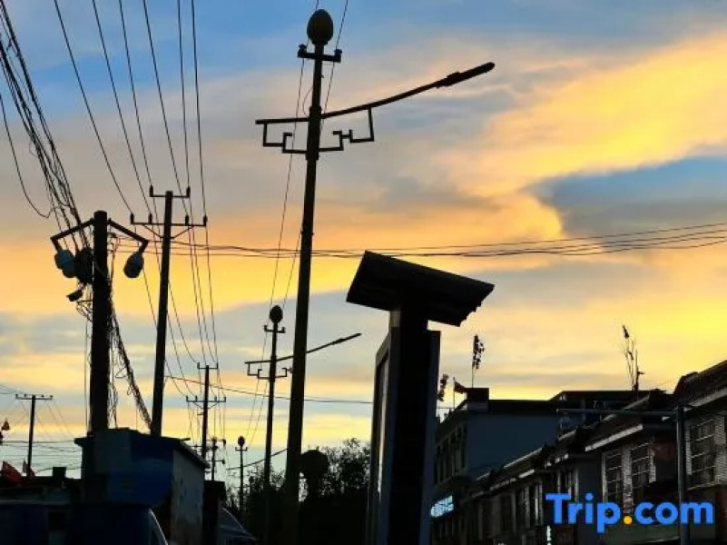 Shigatse Tangka Hotel