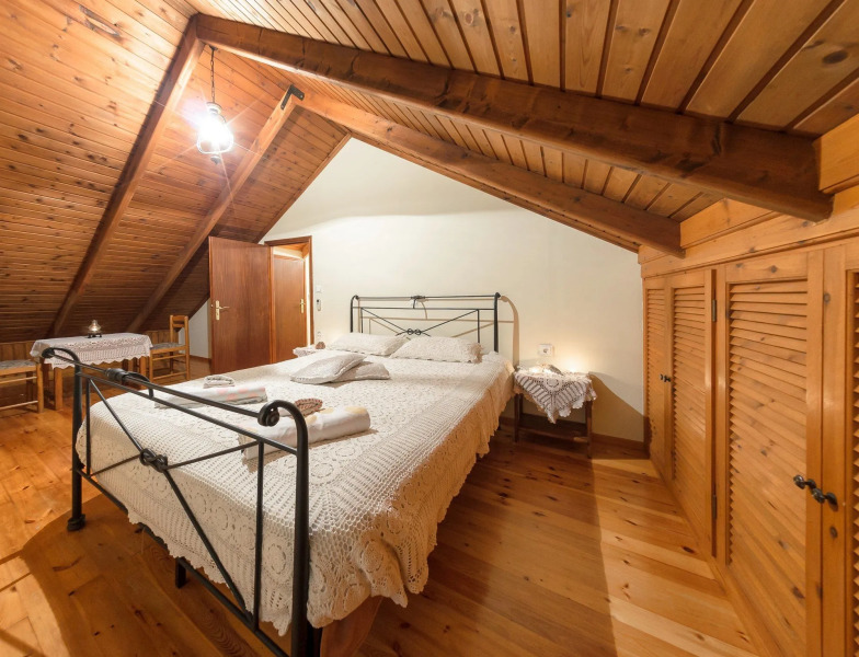 Borsalino Studios & Apartments