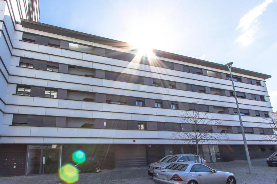 Expo River Side by Homing