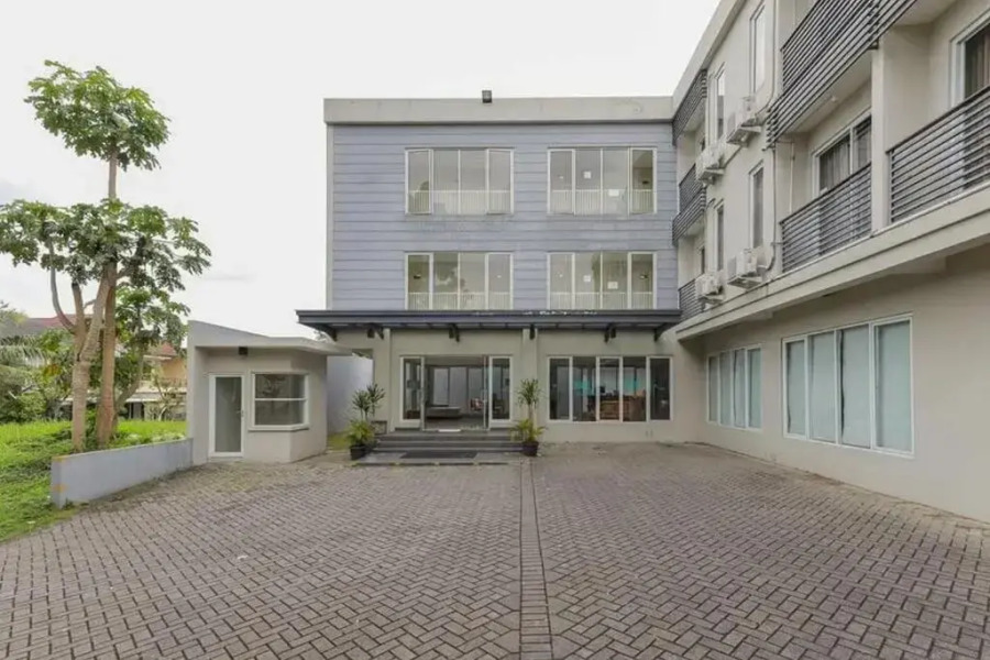 Chrysant Premiere Residence