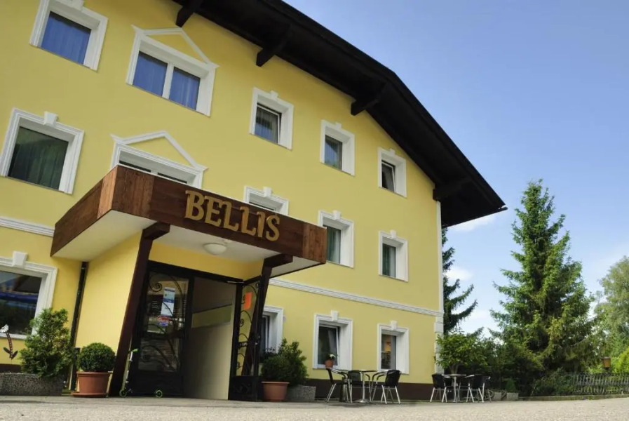 Bellis Hotel