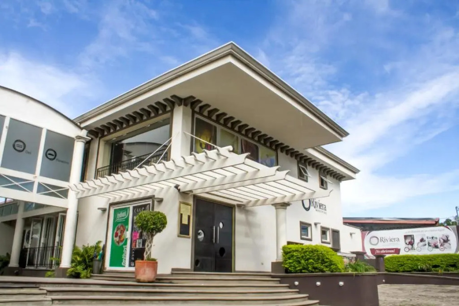 La Riviera Hotel B&B