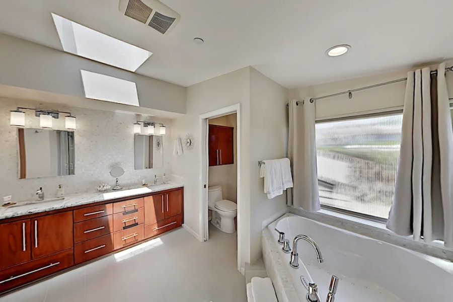 2157hdm8 4 Bedroom Home