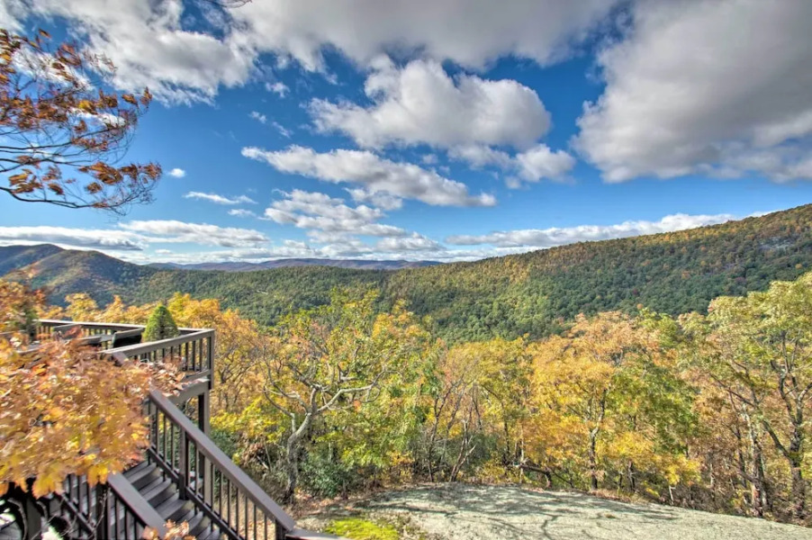 Wintergreen Resort Retreat: Ski, Hike, Golf!