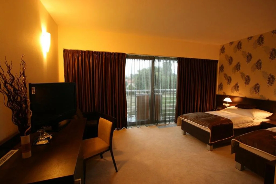Hotel River