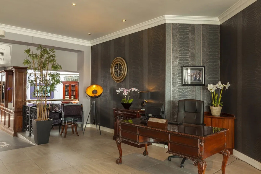 The Gleneagle River Apartments