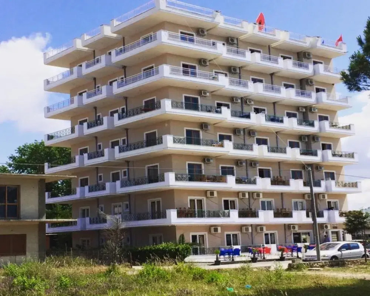 Hotel Erjani