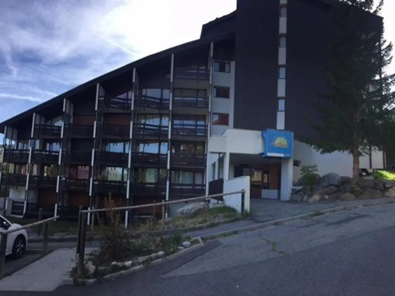 Appartement Enchastrayes, 1 pièce, 4 personnes - FR-1-165A-31