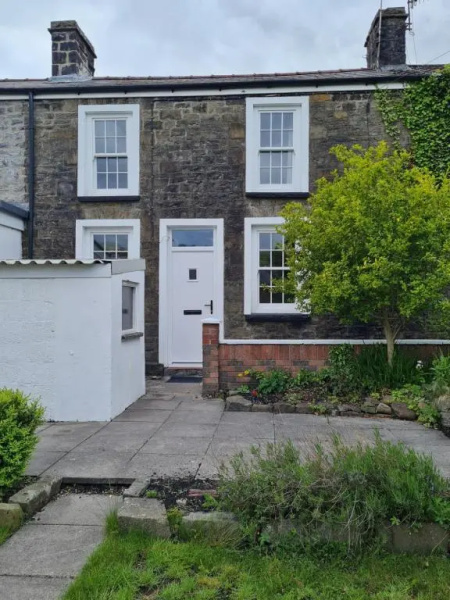 Picturesque 2 Bedroom Miners Cottage Near Bike Park Wales & Brecon Beacons