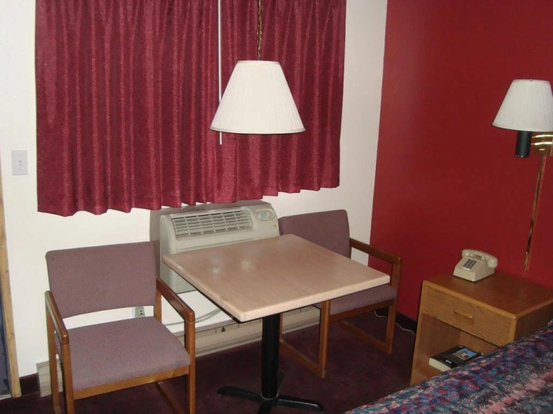 Willow Springs Motel