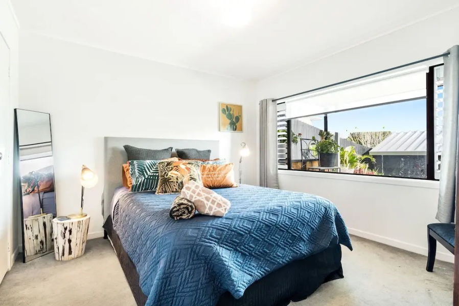 Red Beach Designed Stylish 2 BR Suite