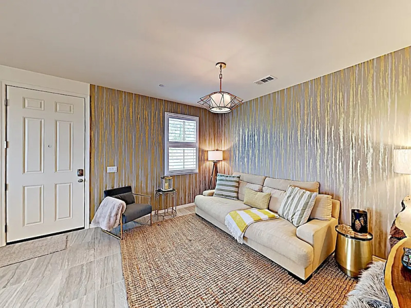 Stunning Beach W/ Pool, Views, Bar & Arcade 3 Bedroom Condo