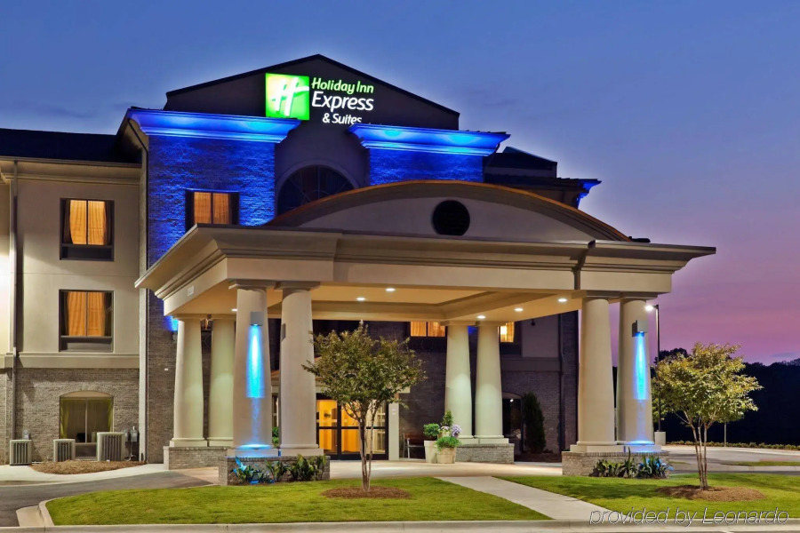 Holiday Inn Express Hotel and Suites of Opelika/Auburn by IHG