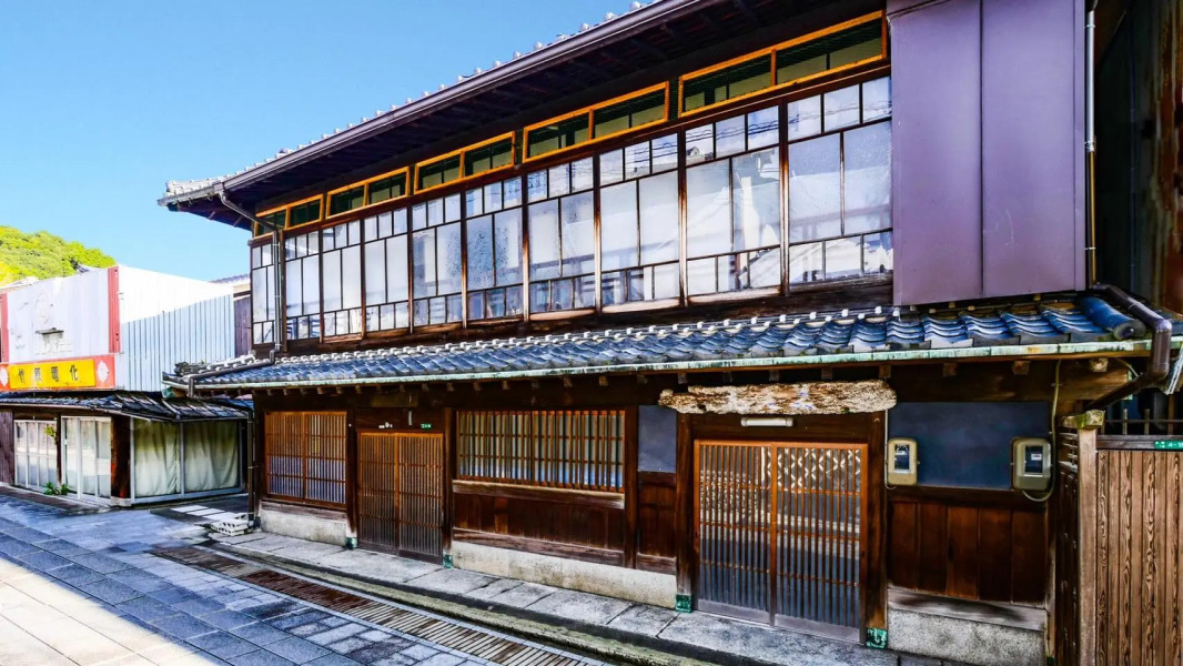 NIPPONIA HOTEL Takehara Saltworks Town