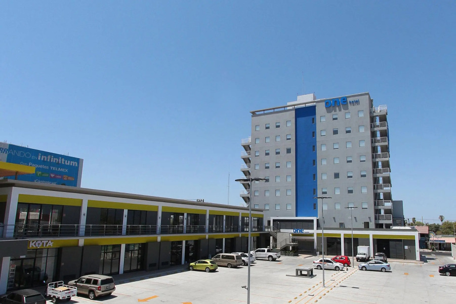 One La Paz Hotel