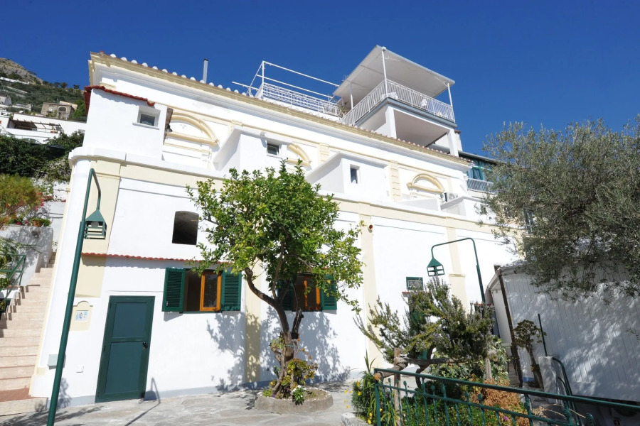 Hotel Torre Saracena