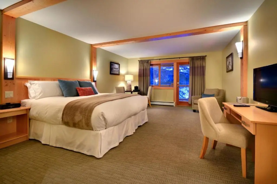 Tyax Lodge & Heliskiing