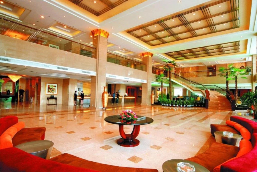 East Lake International Hotel