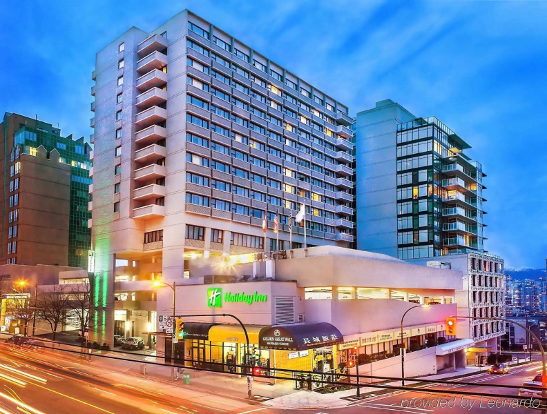 Holiday Inn Vancouver Centre by IHG