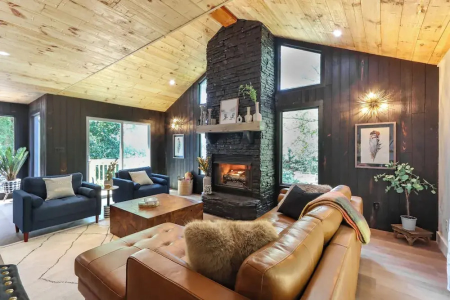 Blue Ridge Lake Home w/ Hot Tub in Morganton!