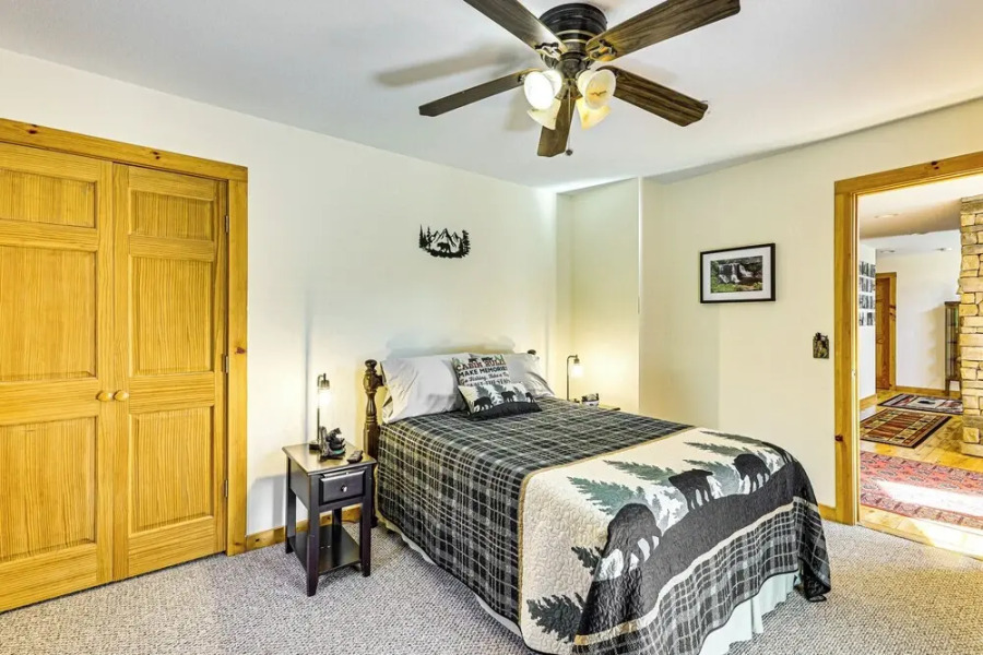 Deck & Mtn Views: Log Cabin By Snowshoe Mountain!