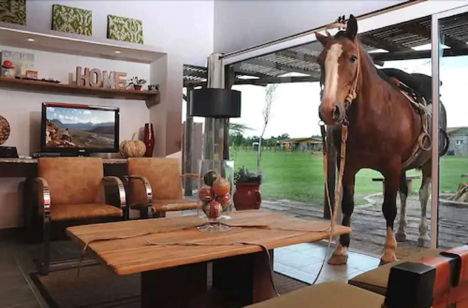 Howard Johnson Finca Maria Cristina