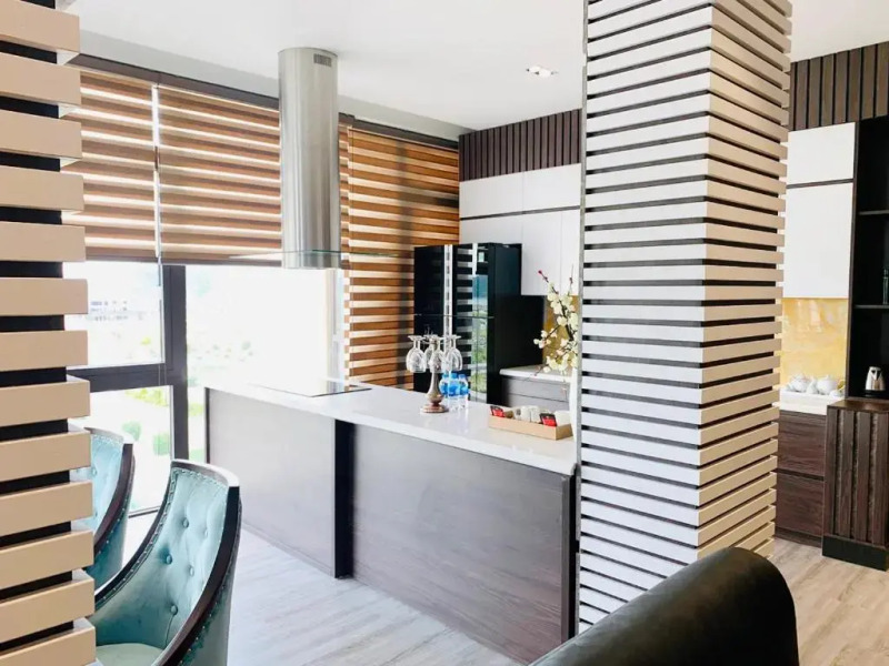 Diamond Hotel Van Đon