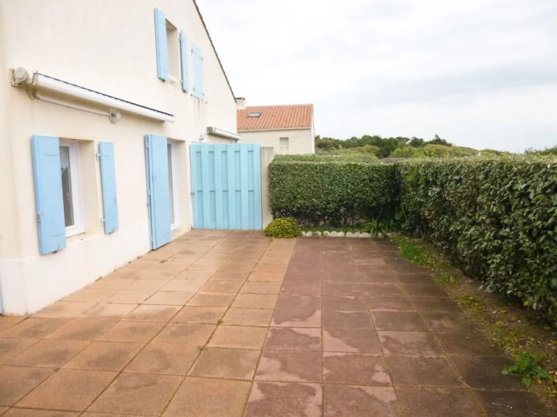 Maison grand jardin et vue sur mer