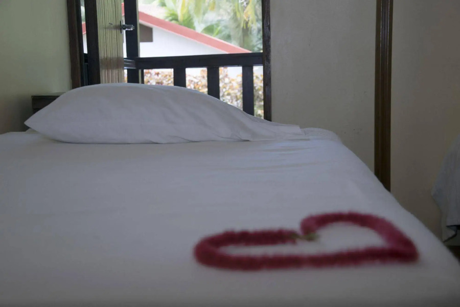 Pelican Beachfront Hotel