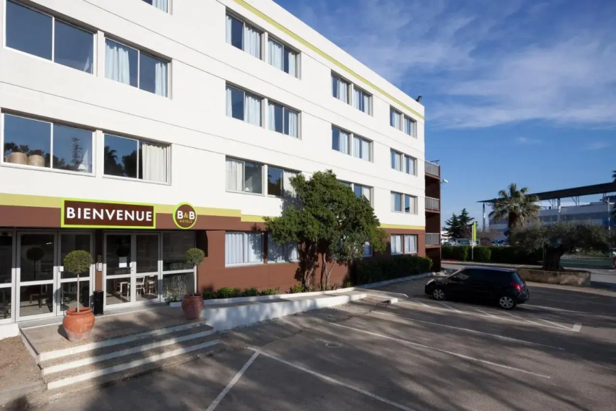 B&B HOTEL Nîmes Ville Active