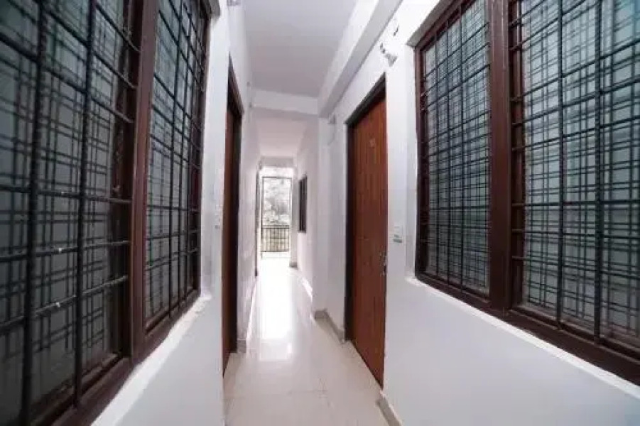 Hotel New Raj Palace by OYO Rooms