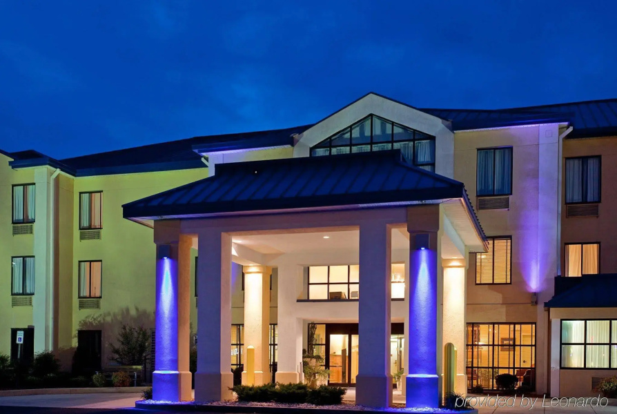 Holiday Inn Express Ft Payne by IHG
