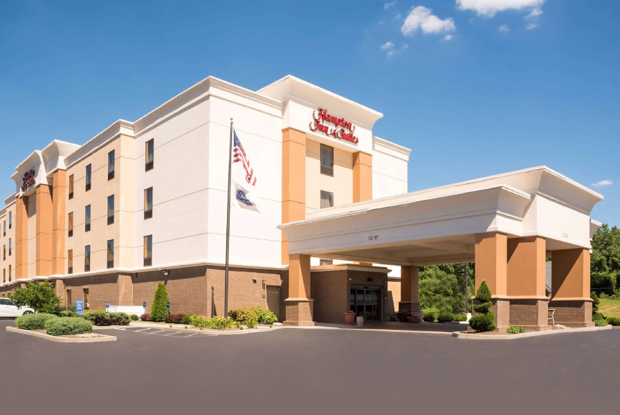 Hampton Inn and Suites Mansfield South