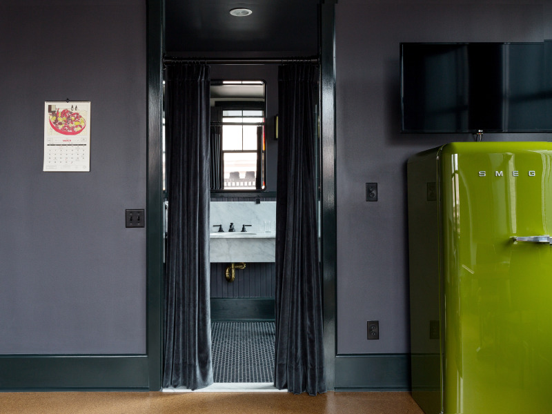 Отель The Barnett