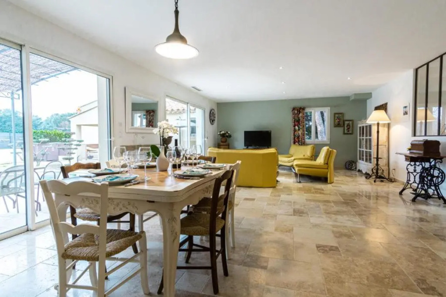 Stunning House on the Edge of the Luberon