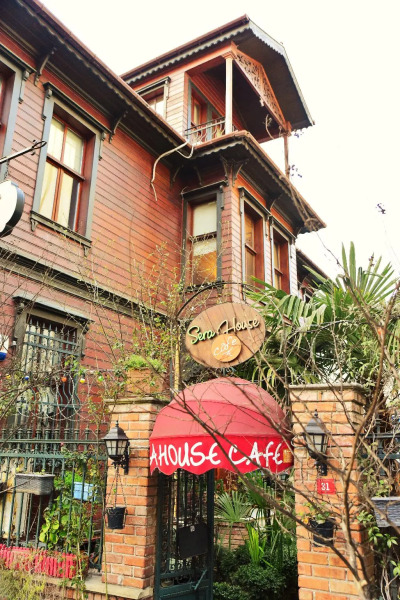 Ottoman Suites by Seratonin