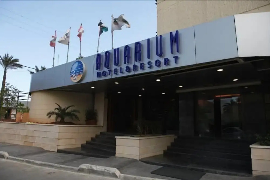 Aquarium Hotel & Resort