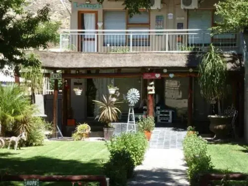 Springbok Apartments