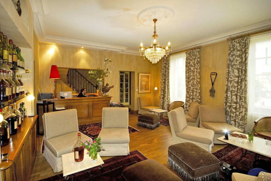 Hôtel Restaurant Claude Darroze