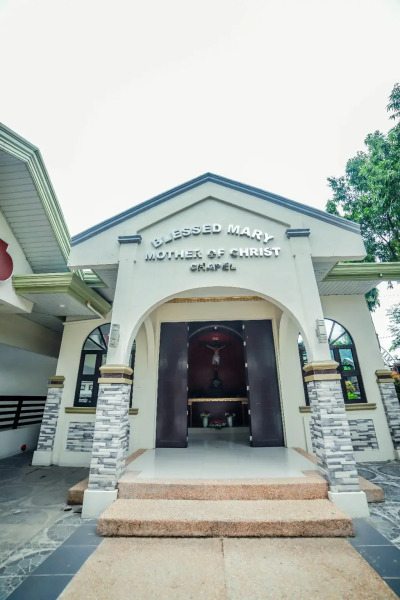 Villa Esmeralda Bryan's Resort Hotel and Restaurant