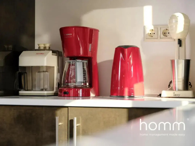 Spacious & Minimal Paiania homm 10min to Airport