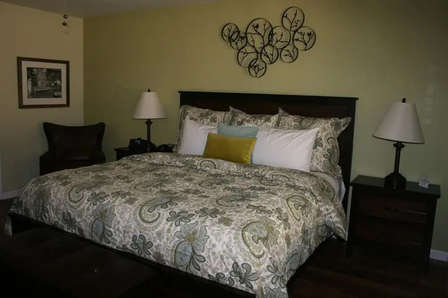 Hoberg's Resort & Spa