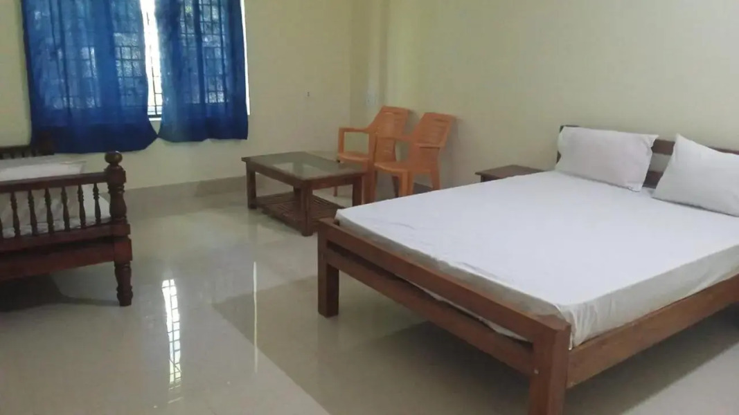 Hotel Alps Residency