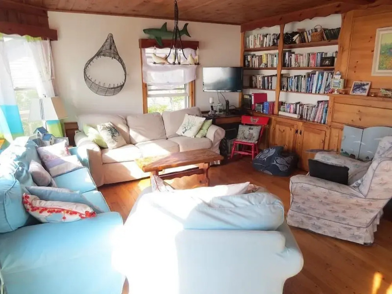 16 Flakeyard Way - Four Bedroom House